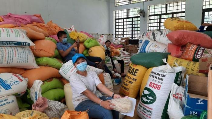 Quỹ tiếp nhận hơn 30 tấn nhu yếu phẩm từ bà con Quảng Bình cứu trợ cho người dân TP.Hồ Chí Minh mùa Covid (20/07/2021)